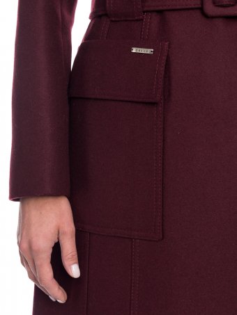 Женское демисезонное пальто-тренчкот с накладными карманами